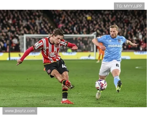 朴茨茅斯足球俱乐部最新动态:球队引援、战术调整及未来发展方向分析 朴茨茅斯足球俱乐部最新动态:球队引援、战术调整及未来发展方向分析