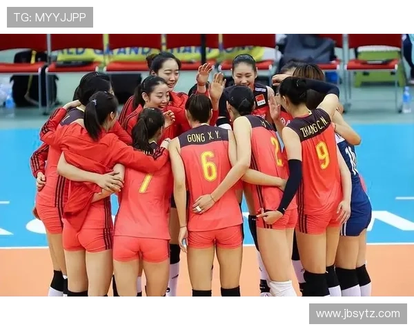 中国女排鏖战意大利决赛全力拼搏再现冠军风采燃动全国激情 中国女排鏖战意大利决赛全力拼搏再现冠军风采燃动全国激情