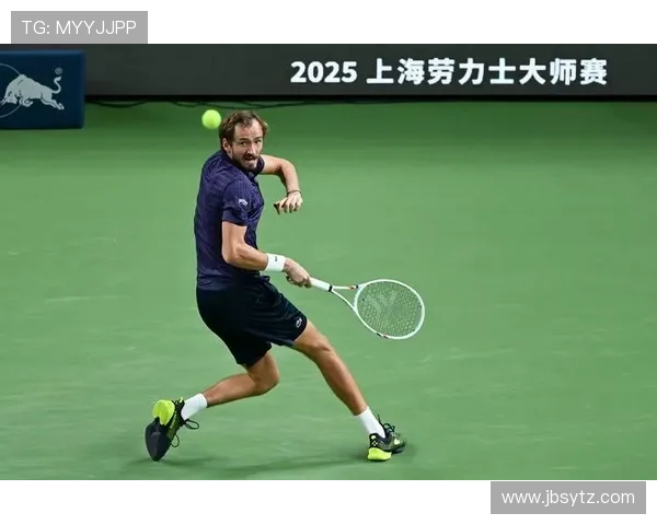 中国新星横空出世连克名将强势挺进网球大师赛四强震惊世界 中国新星横空出世连克名将强势挺进网球大师赛四强震惊世界