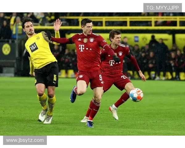 德甲昨日精彩纷呈多场对决结果揭晓 拜仁和多特继续保持强势表现 德甲昨日精彩纷呈多场对决结果揭晓 拜仁和多特继续保持强势表现