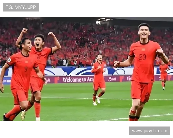 国足鏖战九十分钟绝平劲敌展现顽强斗志燃爆全国球迷激情 国足鏖战九十分钟绝平劲敌展现顽强斗志燃爆全国球迷激情