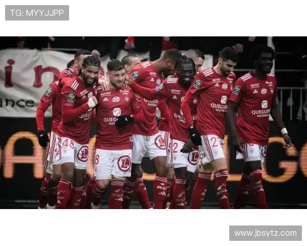 布雷斯特俱乐部:全队备战积极,期待新赛季辉煌表现 布雷斯特俱乐部:全队备战积极,期待新赛季辉煌表现