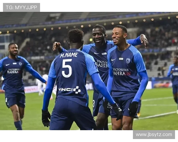 巴黎FC俱乐部崛起之路探秘法国足球新势力的发展与未来 巴黎FC俱乐部崛起之路探秘法国足球新势力的发展与未来