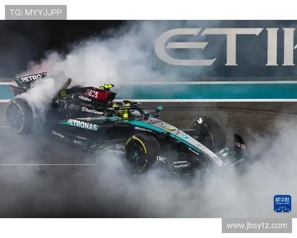 F1年度冠军悬念终结冲刺:阿布扎比站上演三人争冠生死战 F1年度冠军悬念终结冲刺:阿布扎比站上演三人争冠生死战