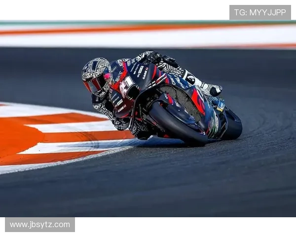 MotoGP赛季精彩回顾 突破性表现与车手争夺战引人注目 MotoGP赛季精彩回顾 突破性表现与车手争夺战引人注目