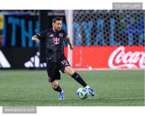 梅西加盟迈阿密国际引发全球热议 足球界迎来新篇章 梅西加盟迈阿密国际引发全球热议 足球界迎来新篇章