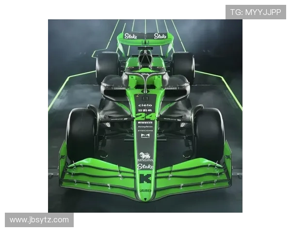 F1赛季最新动态:车队竞争激烈 赛道上的新星与老将争锋再起 F1赛季最新动态:车队竞争激烈 赛道上的新星与老将争锋再起