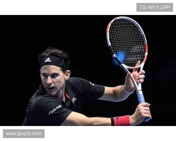 世界顶级网球赛季激战正酣新星老将同场争锋引关注全球球迷热议赛场风云