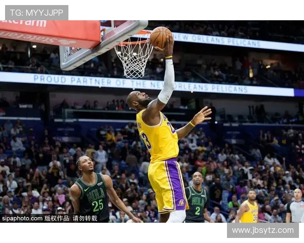 詹姆斯复出带领湖人逆袭勇士 字母哥连续砍下30分领雄鹿胜利